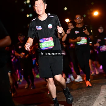 Runner Photo 4077018