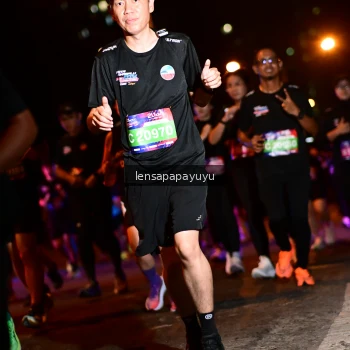 Runner Photo 4077027