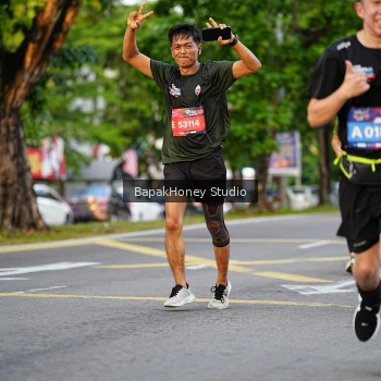 Runner Photo 4077072