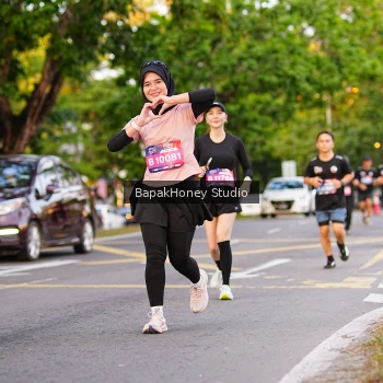 Runner Photo 4077073