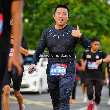 Runner Photo 4077075