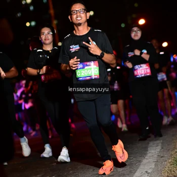 Runner Photo 4077076