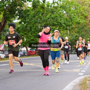 Runner Photo 4077097