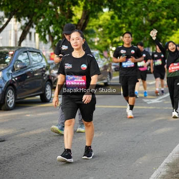 Runner Photo 4077302