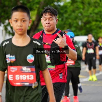 Runner Photo 4077367