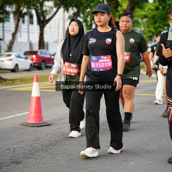 Runner Photo 4077372