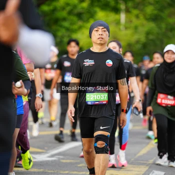 Runner Photo 4077379