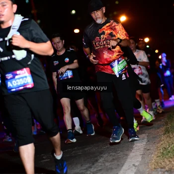 Runner Photo 4077387