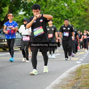 Runner Photo 4077448