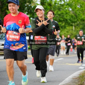 Runner Photo 4077451