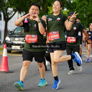 Runner Photo 4077615
