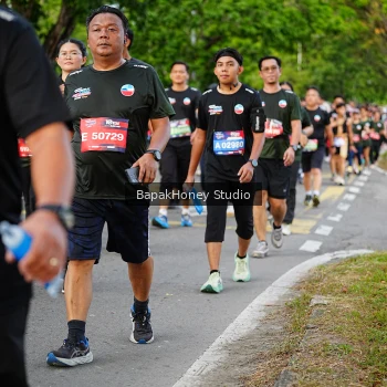 Runner Photo 4077666