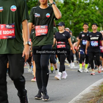 Runner Photo 4077674