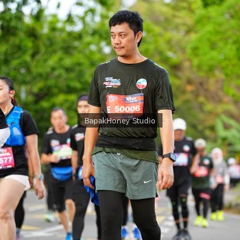 Runner Photo 4077689