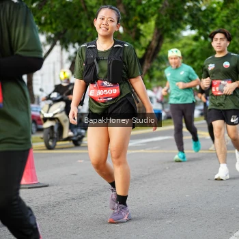 Runner Photo 4077694