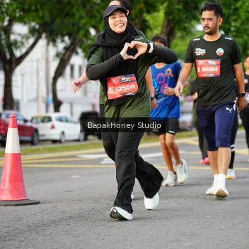Runner Photo 4077699