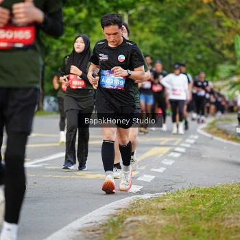 Runner Photo 4077701