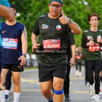 Runner Photo 4077707