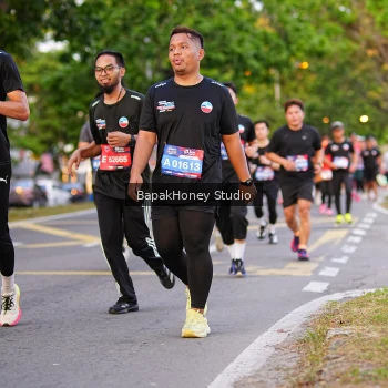 Runner Photo 4077754