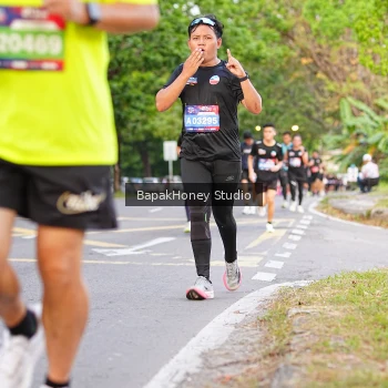 Runner Photo 4077768