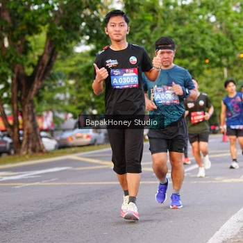 Runner Photo 4077775