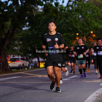Runner Photo 4077798