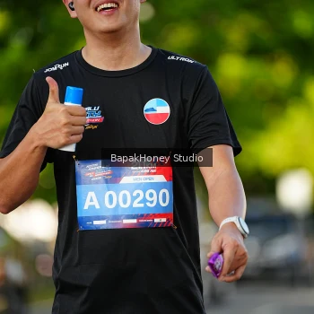 Runner Photo 4077875
