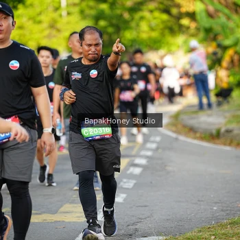 Runner Photo 4077904