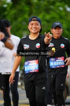 Runner Photo 4078245