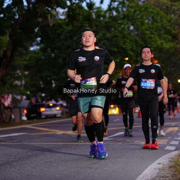 Runner Photo 4078348