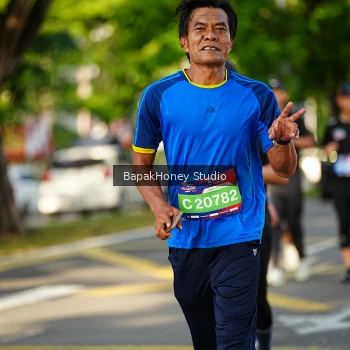 Runner Photo 4078415