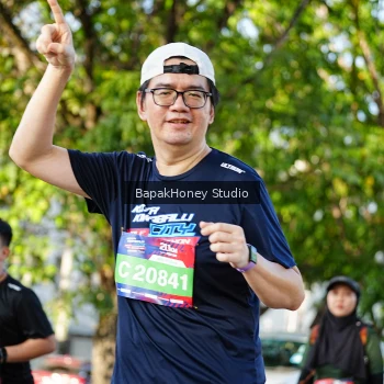 Runner Photo 4078439