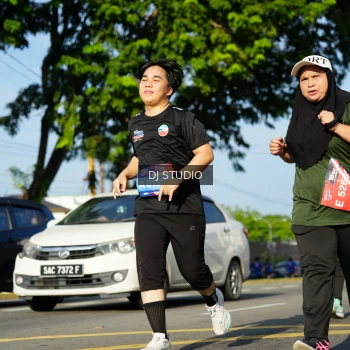 Runner Photo 4078565