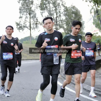 Runner Photo 4078613