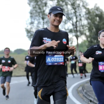 Runner Photo 4078651