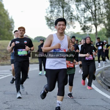 Runner Photo 4078669