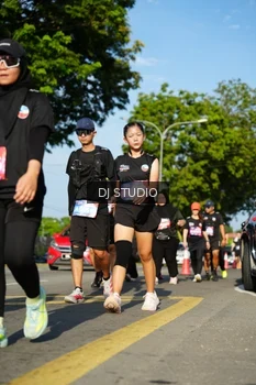 Runner Photo 4078750