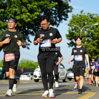 Runner Photo 4078794