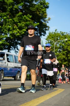 Runner Photo 4078960