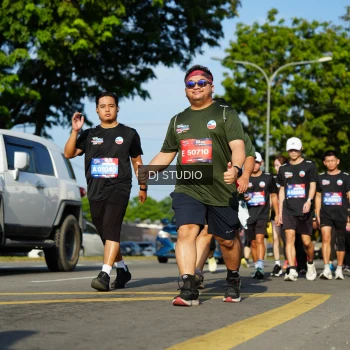 Runner Photo 4079055