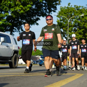 Runner Photo 4079056