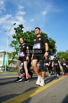 Runner Photo 4079070