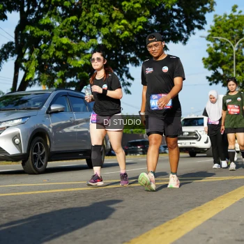 Runner Photo 4079076