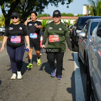Runner Photo 4079349