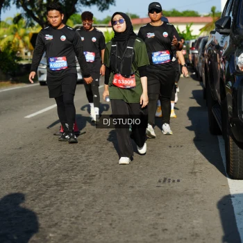 Runner Photo 4079354
