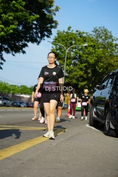 Runner Photo 4079355