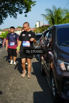 Runner Photo 4079366