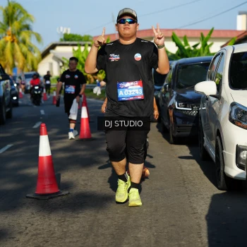 Runner Photo 4079383