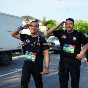 Runner Photo 4079399