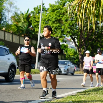 Runner Photo 4079408